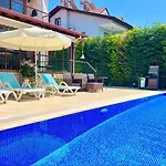 ヴィラ Centrally Located Very Large W Pool Jakuz And Car Park *