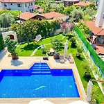 Willa Centrally Located Very Large W Pool Jakuz And Car Park