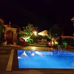 Centrally Located Very Large W Pool Jakuz And Car Park Fethiye