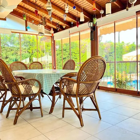 Centrally Located Very Large W Pool Jakuz And Car Park Willa *